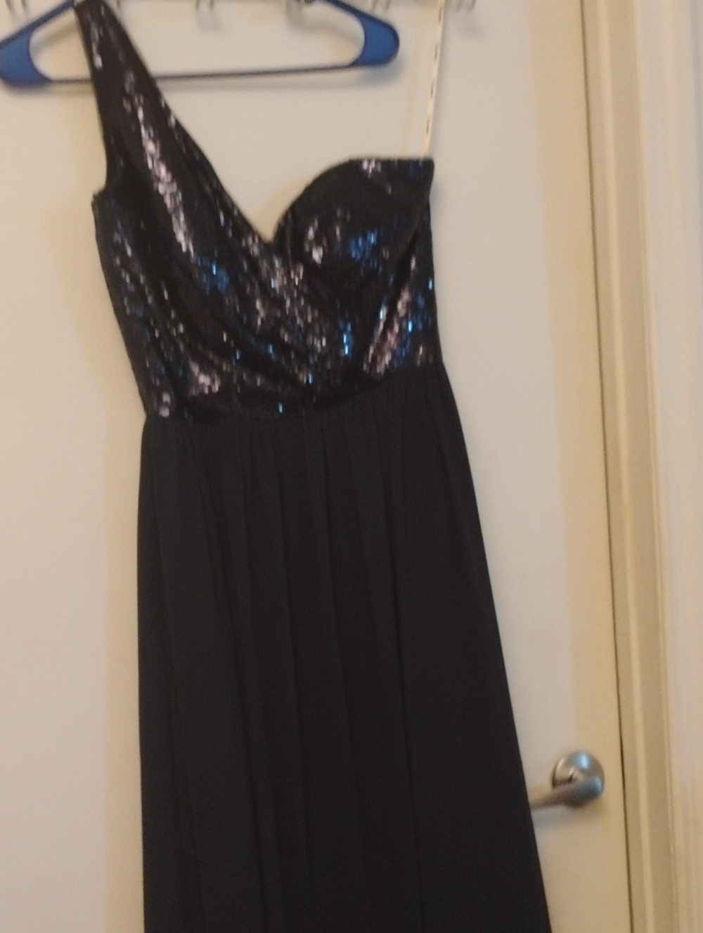 Black Sequin One-Shoulder Evening Dress
